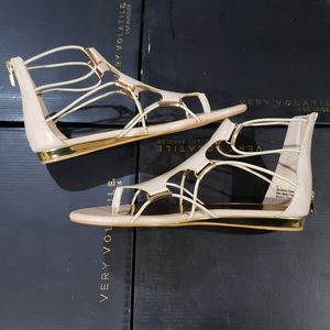 Very Volatile Clea Beige New in Box Size 8